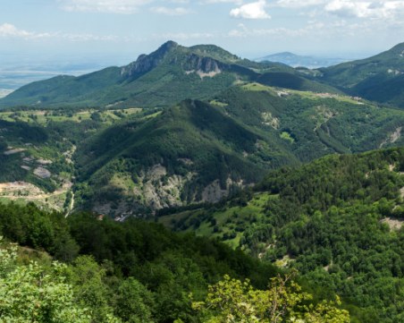 Спасители помогнаха на жена при инцидент в Пирин