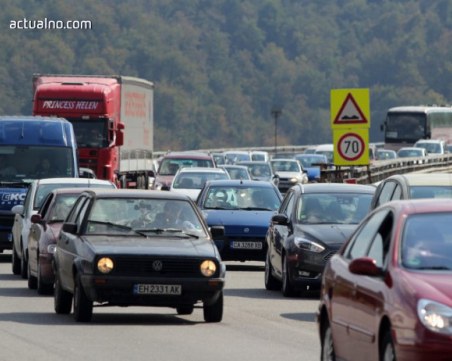 В дъното на класацията сме по възраст на автопарка