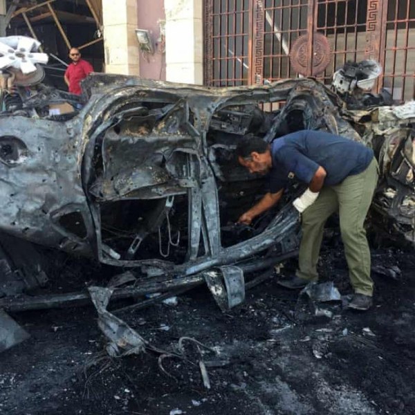 Кола на ООН изгоря при атентат в Бенгази! Двама загинаха, 10 са ранени