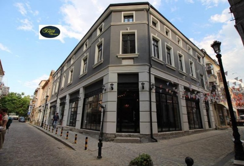 Продават бар от 98 кв.м в Капана за  441 хил. евро! Култов ресторант в Стария град оценен на 690 хил. евро