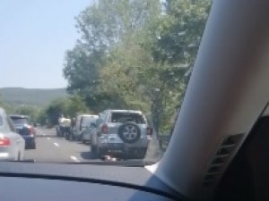 Четири автомобила се нанизаха край Бургас, парализираха движението