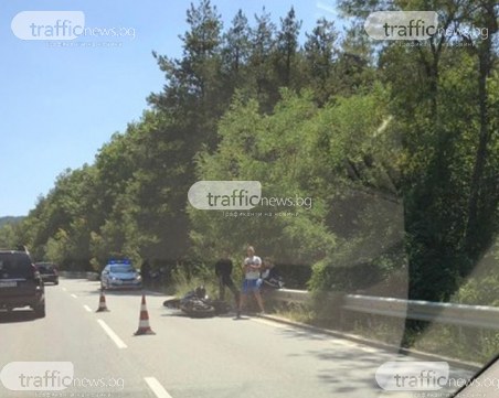 Два инцидента край Велинград – моторист катастрофира, кола изгоря