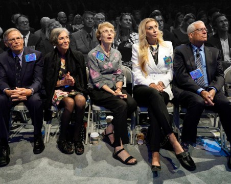 Кои са най-богатите семейства в света? 25 фамилии притежават 1,4 трилиона долара