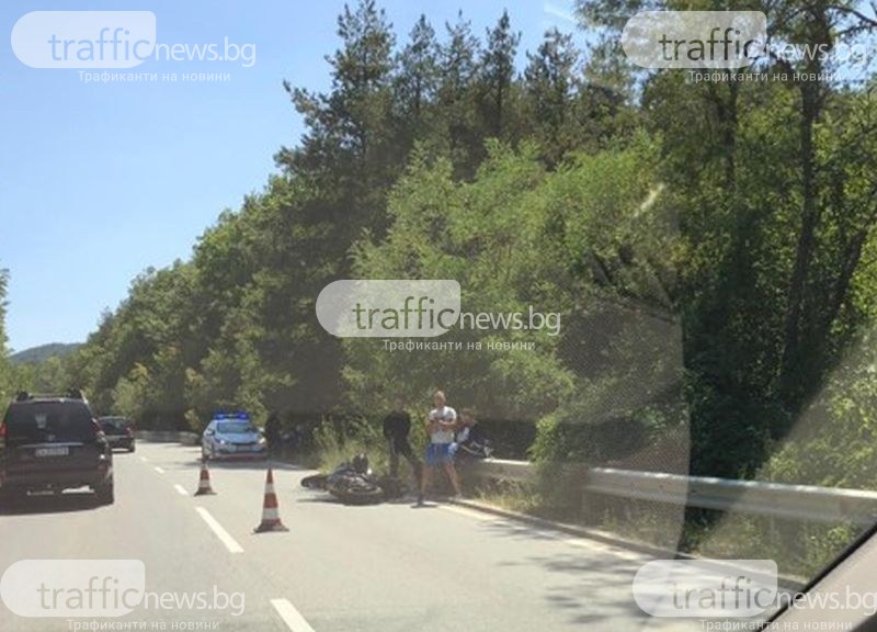 Два инцидента край Велинград – моторист катастрофира, кола изгоря