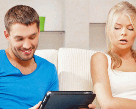 Как да се справите с половинка, която диша във врата ви?