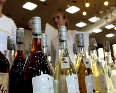 КЗП: Най-често разреждат алкохола по Черноморието