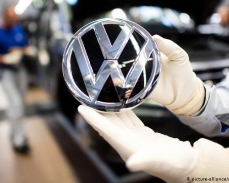 Фолксваген и/или Хюндай – кои градове са конкуренти на София и Пловдив за заводите?