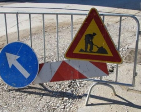 Ограничават движението на улица в Тракия заради авария