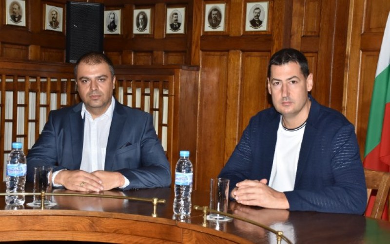 Тотев и новият полицейския шеф в Пловдив се договориха за камери за скорост и повече видеонаблюдение