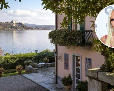 Донатела Версаче си подари крайбрежна вила за 5 милиона (галерия)