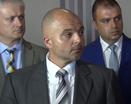 Проверяват дали оръжията от гаража на Ланеца са използвани за престъпления