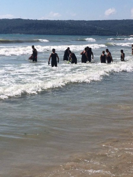 Намериха до скали на брега удавеното момиче край Варна