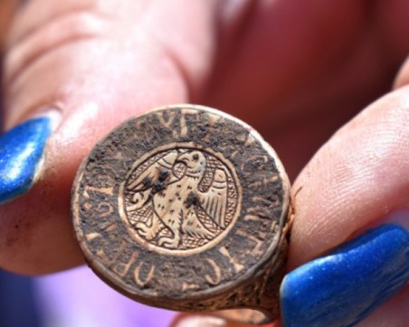 Уникална находка! Откриха пръстен на принц, погребан на нос Калиакра