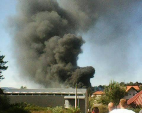 Експлозия избухна във фабрика в Сърбия, има пострадал