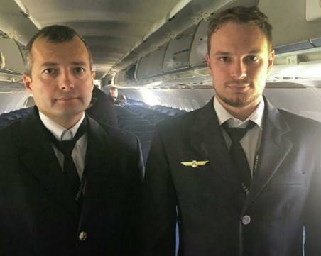 Путин награди пилотите, приземили самолет в царевична нива