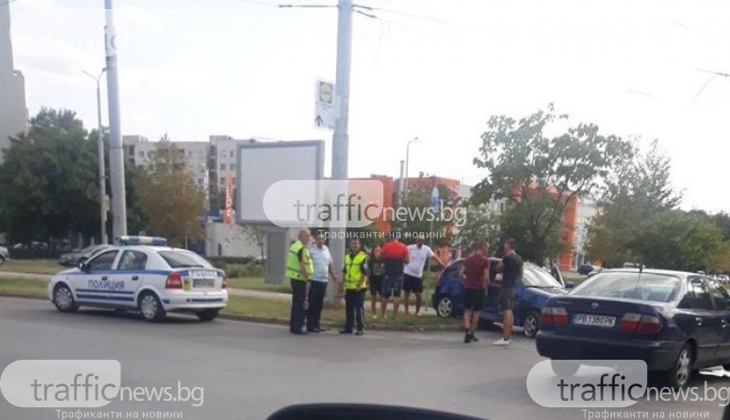 Катастрофа в Пловдив – две коли се удариха на печално кръгово в Тракия