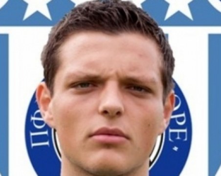 Български талант с два гола за легендарния Нотингам Форест