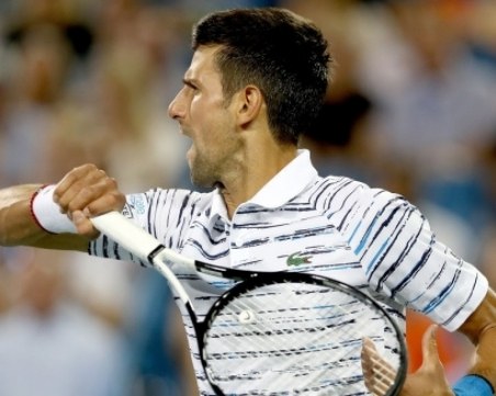 Джокович продължава без загубен сет в Синсинати, вече е на полуфинал