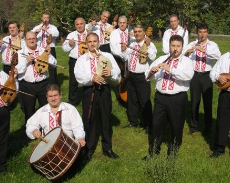 Народната музика – най-слушана от българина, къде е чалгата и рокът?