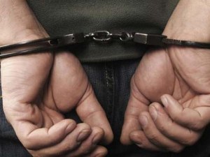 Барикадиралият се в Поморие е бивш полицай, пистолетът - законен