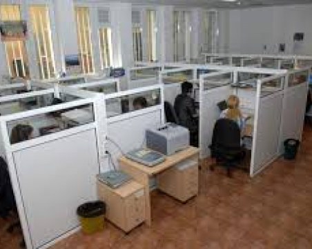 Тройна цедка за кандидатите за чиновници, търсят 12 000