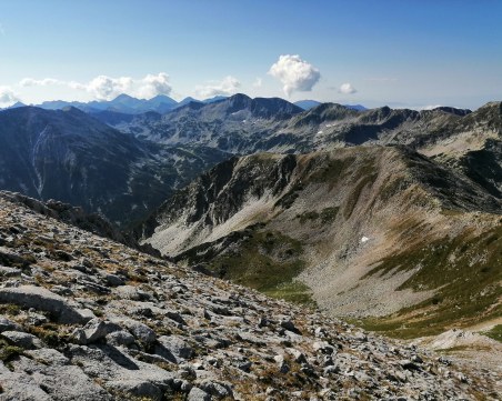 Турист се изгуби в Пирин, намериха го с кучета