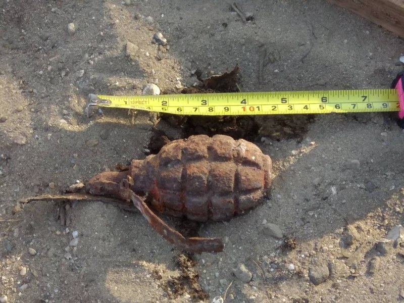 Откриха ръчна граната на брега на язовир Огоста