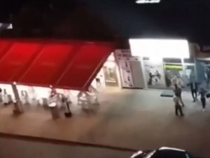 Пловдивчанин вилня в дюнерджийница в Тракия - сипал псувни, скочил и на бой