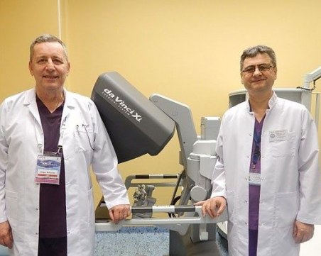 Лекари спасиха онкоболна родилка и първата й рожба