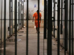 Най-големият екоизмамник в историята на САЩ се самоуби в затвора