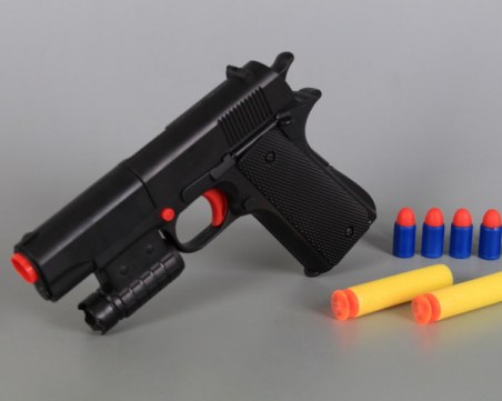 Двама опитаха да оберат магазин във Варна с пистолети играчки