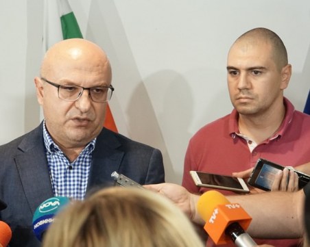 Имейлите с бомбени заплахи пратени от Швейцария и Сейшелите