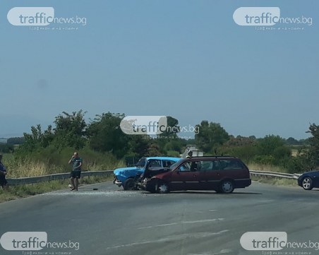 Изходът на Пловдив - блокиран заради автомелето, ранило трима души