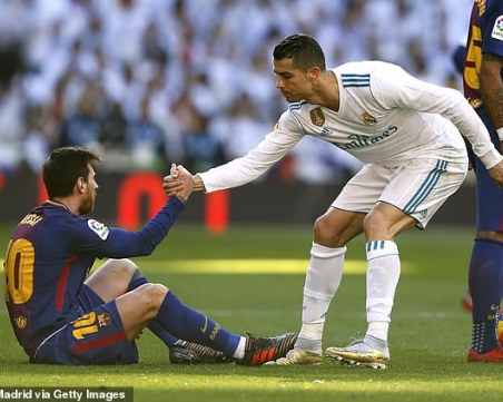 Кристиано Роналдо покани Меси на вечеря