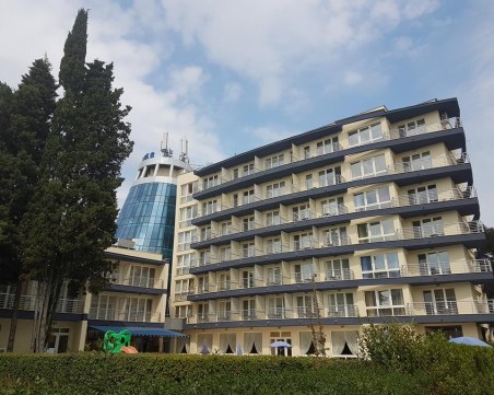 Паника на Острова: Хотел в Слънчев бряг сее смъртоносна зараза