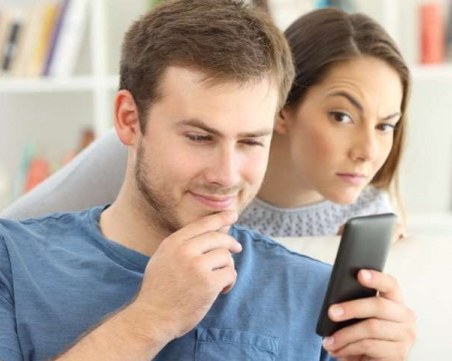 Ревнива родопчанка не давала на мъжа си да излиза, 