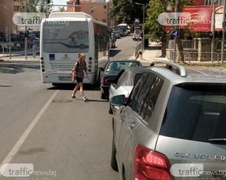 За автобусите в Пловдив правила няма, могат да изпреварват навсякъде
