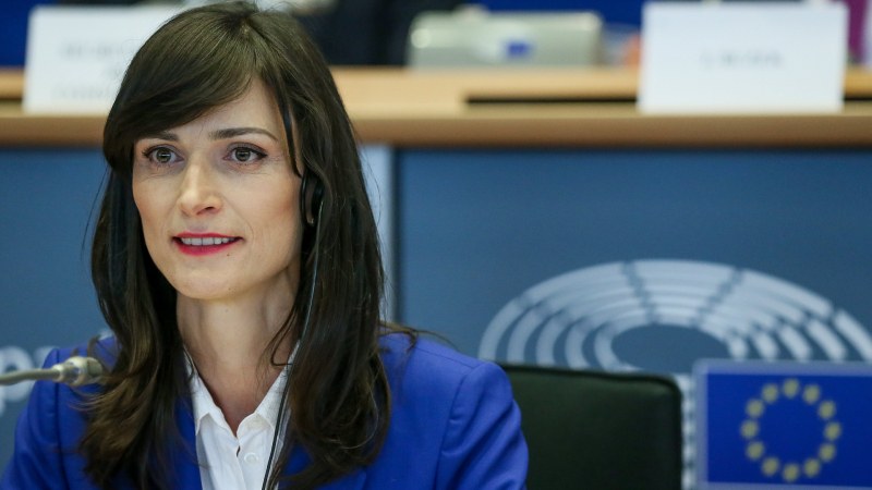 Политико: България ще се опита да наложи Мария Габриел като еврокомисар по земеделието