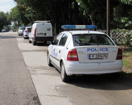 Инвалид с патерици намушкал жена си в Петрич, арестуваха го