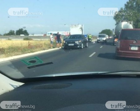 Катастрофа след село Труд задръсти пътя за Карлово