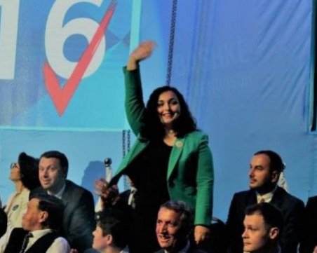 Косово с първата жена кандидат за премиер