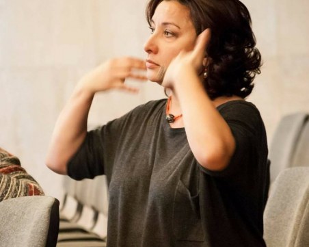 Обидената прима Дарина Такова: А ще накарат ли Стефка пак да скочи 209 см, ако иска да стане учител ?