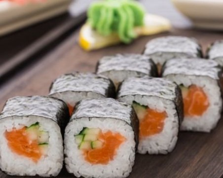 Девет души се отровиха със суши в Русия