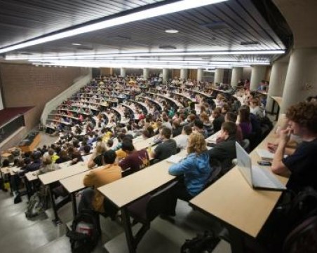 Глад за студенти: Свободни са над 25% от местата в Софийския университет