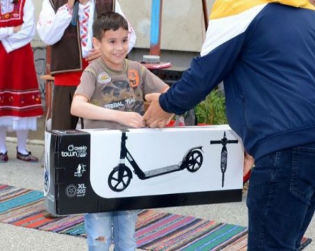 Пловдивчанин опитва да изкара бързи пари на гърба на болно дете