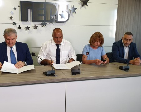 СДС се пазари с ГЕРБ за 4 места в СОС, но може да остане валат