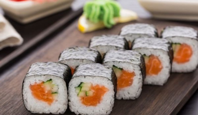 Девет души се отровиха със суши в Русия