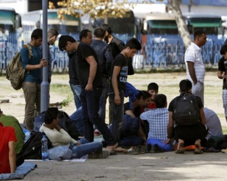 Евакуираха голям лагер с мигранти от Източна Европа край Страсбург