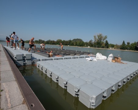 Орлин Павлов с плаващ концерт тази вечер в Пловдив