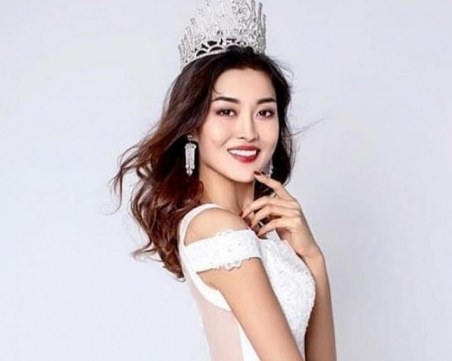 Моделката Роузи Джу Син ще посети България